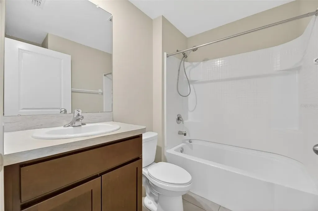 1324 Ocean Spray Drive Ruskin FL 33570