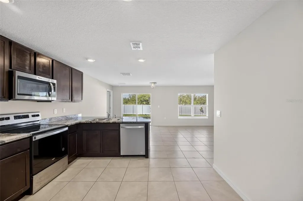1324 Ocean Spray Drive Ruskin FL 33570