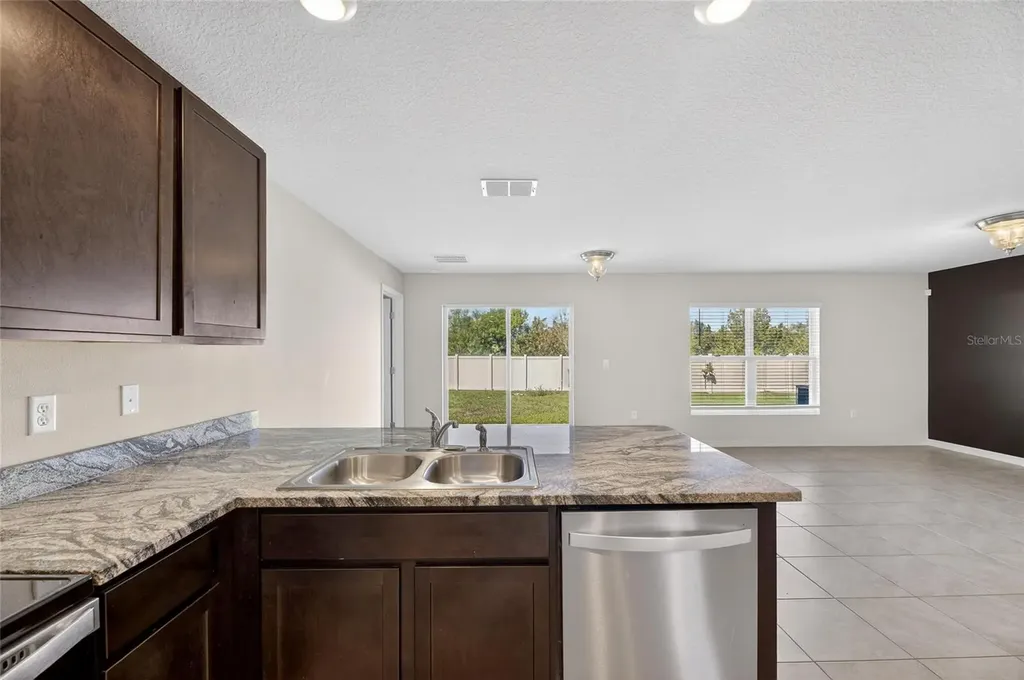 1324 Ocean Spray Drive Ruskin FL 33570