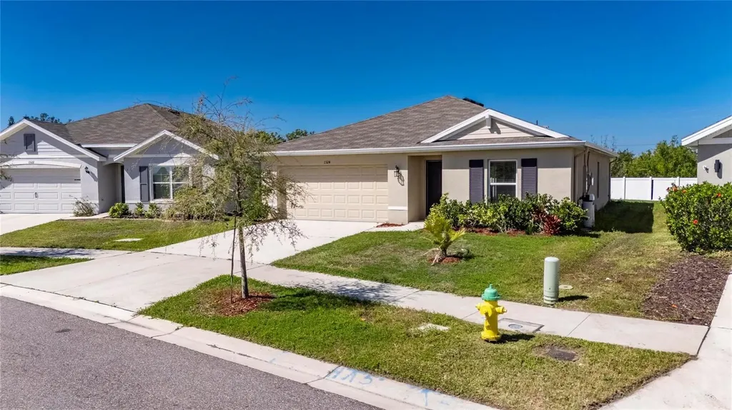 1324 Ocean Spray Drive Ruskin FL 33570