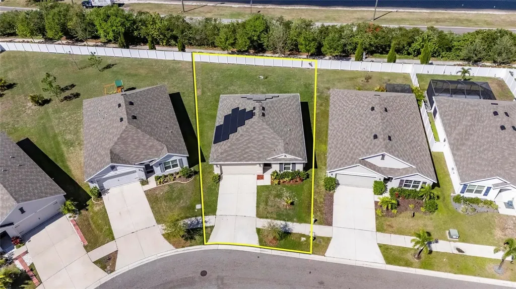 1324 Ocean Spray Drive Ruskin FL 33570