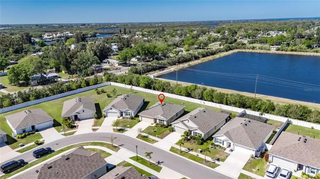 1324 Ocean Spray Drive Ruskin FL 33570