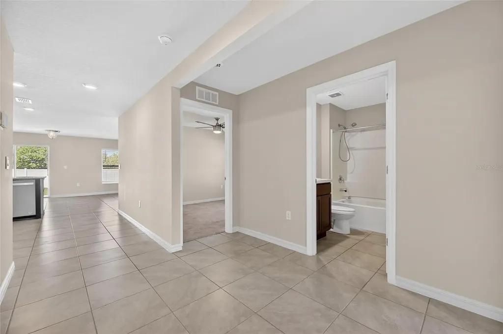 1324 Ocean Spray Drive Ruskin FL 33570