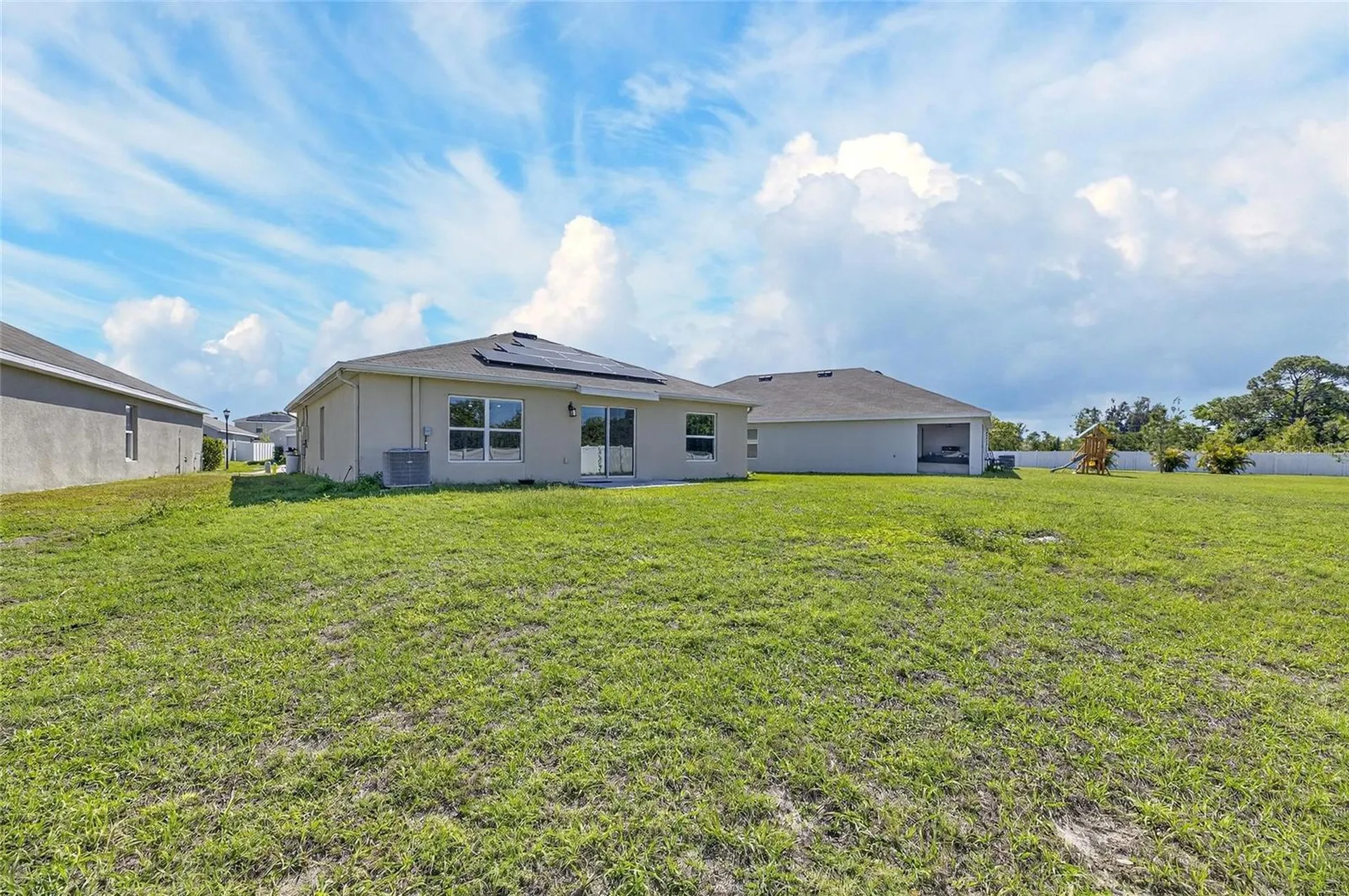 1324 Ocean Spray Drive Ruskin FL 33570
