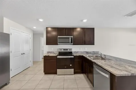 1324 Ocean Spray Drive Ruskin FL 33570