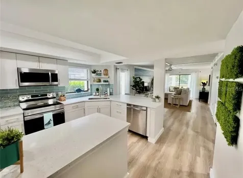7203 Curtiss Avenue Sarasota FL 34231