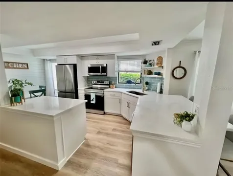 7203 Curtiss Avenue Sarasota FL 34231