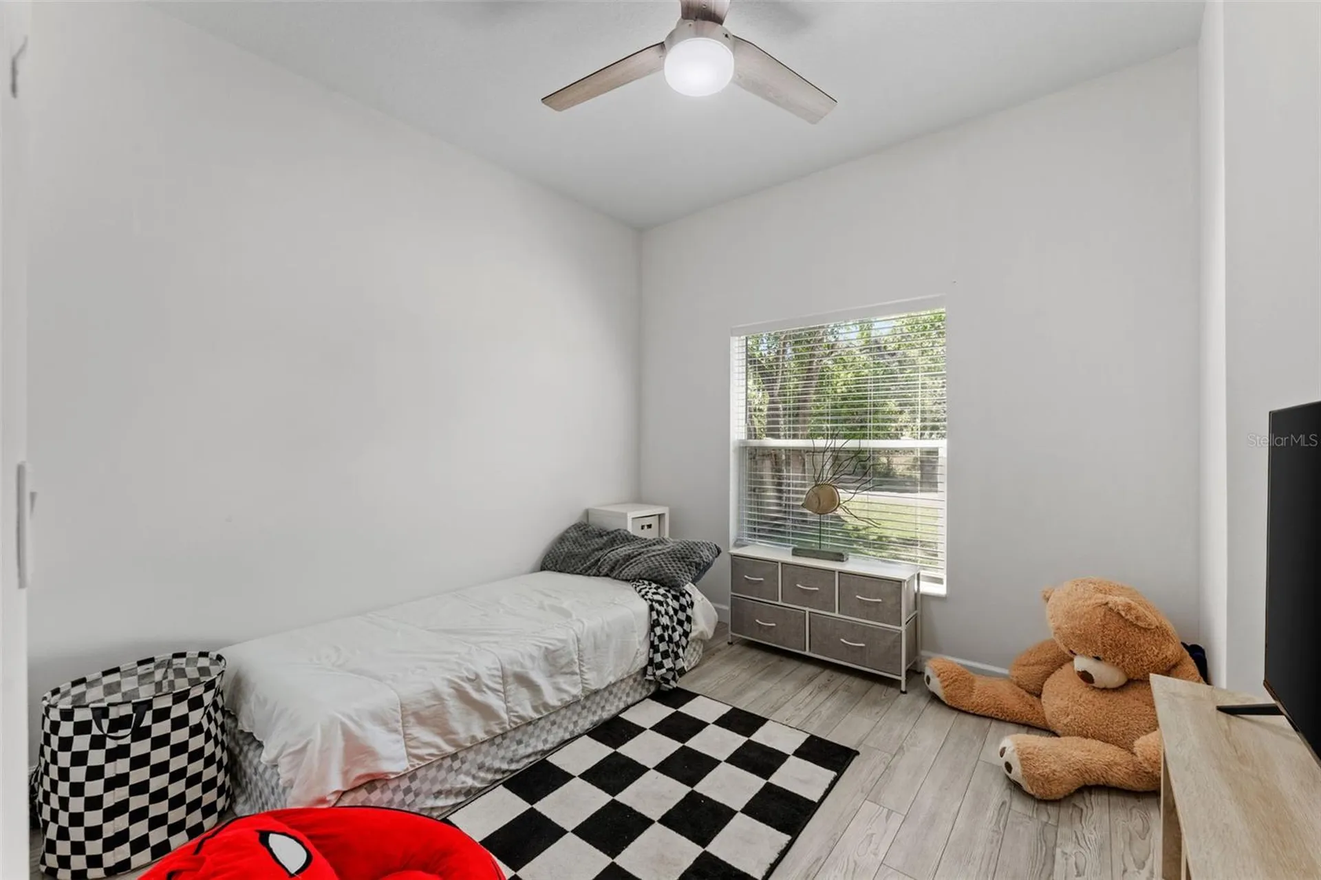 637 Holmes Avenue Daytona Beach FL 32114