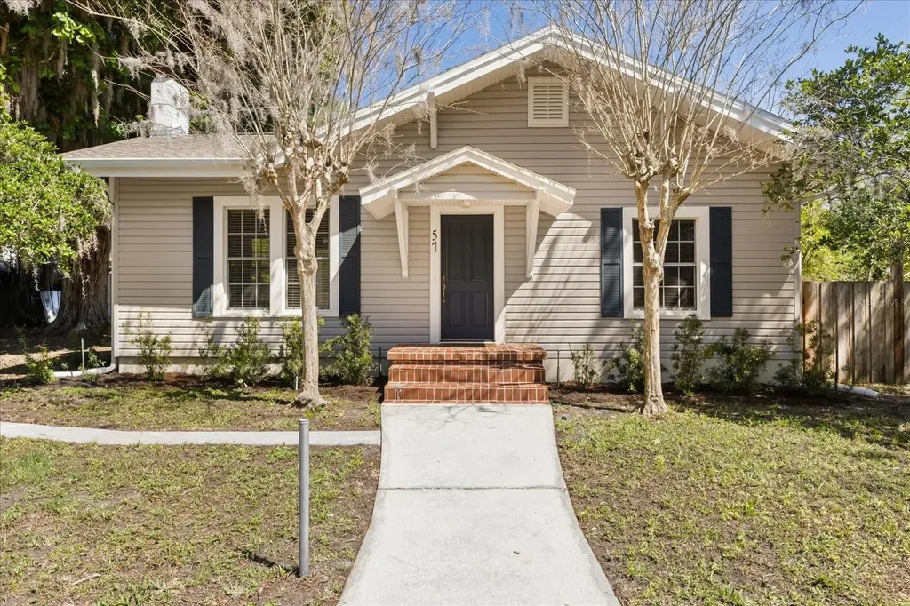 57 S Trowell Avenue Umatilla FL 32784