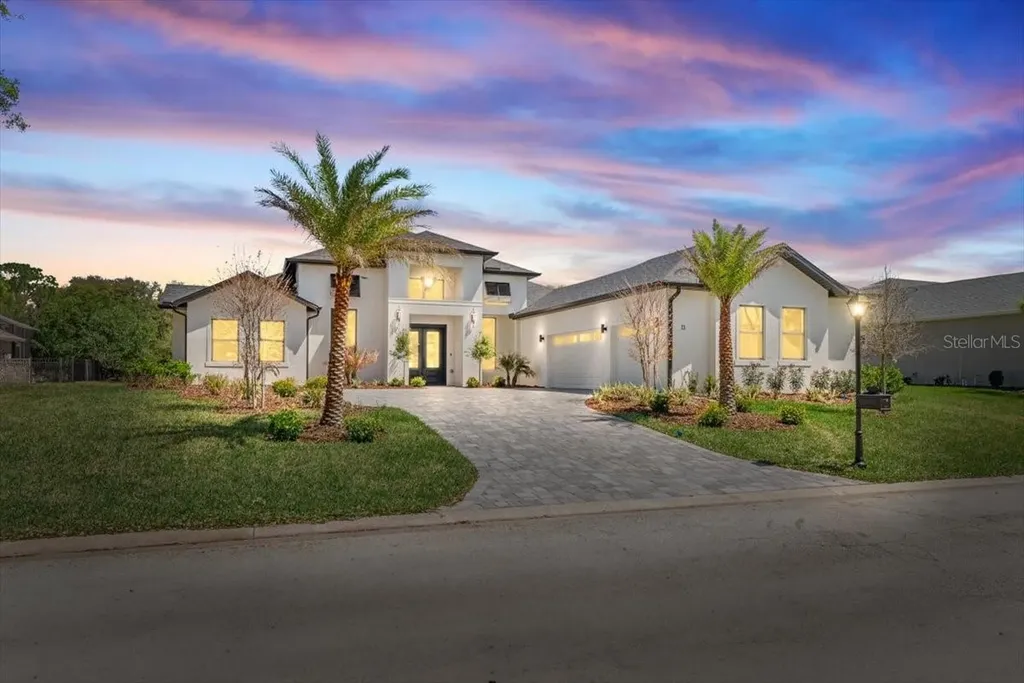 13 Old Oak Drive N Palm Coast FL 32137