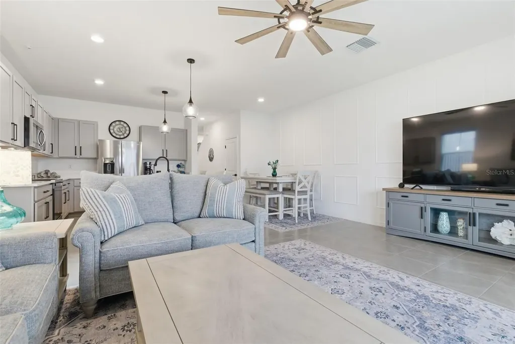 475 Mangrove Shade Circle Apollo Beach FL 33572