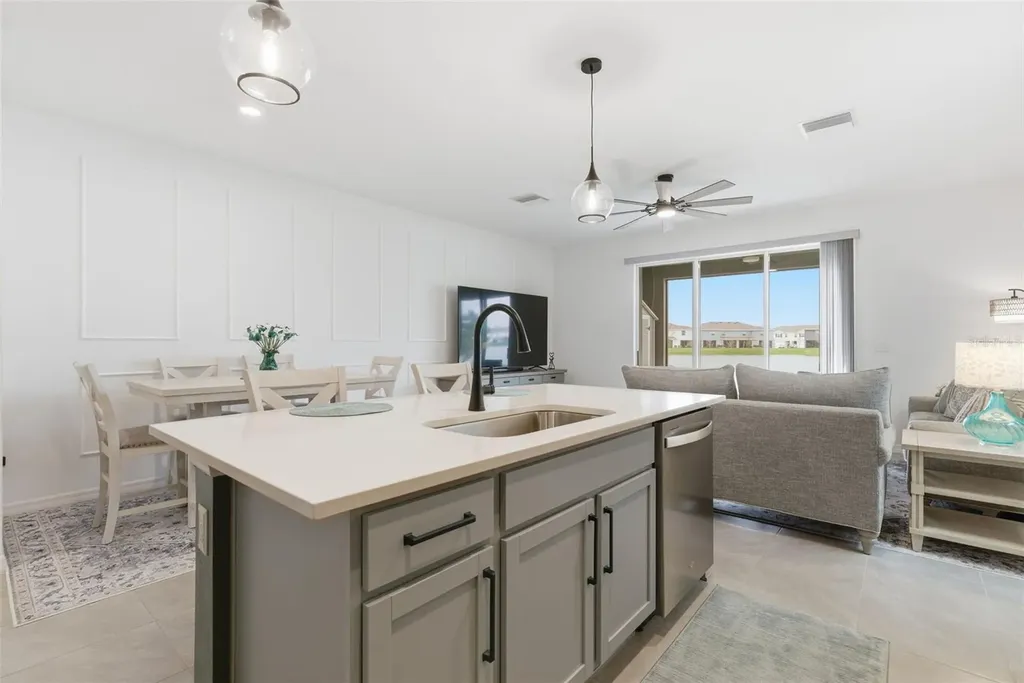 475 Mangrove Shade Circle Apollo Beach FL 33572