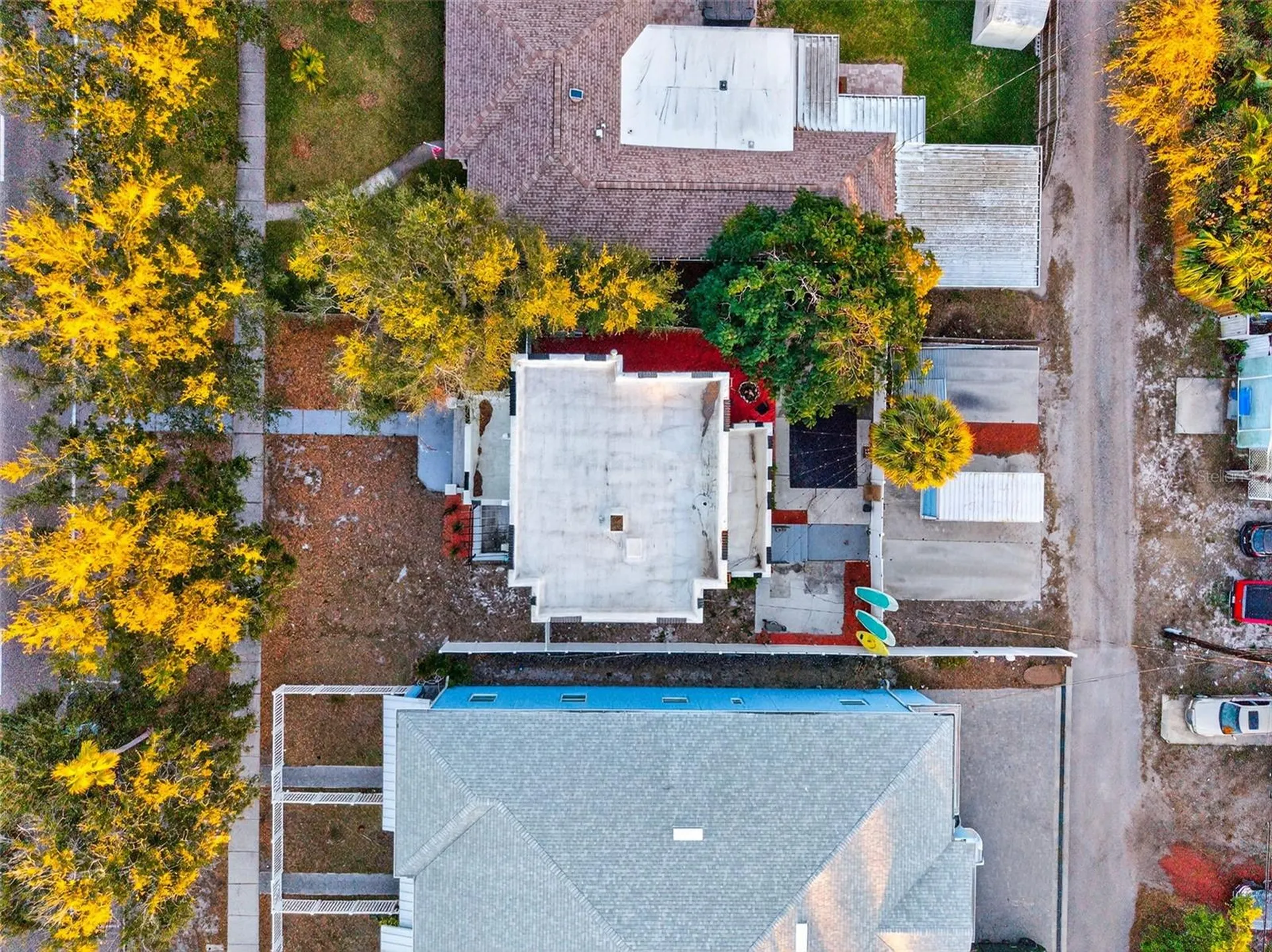 6566 1st Avenue S St Petersburg FL 33707