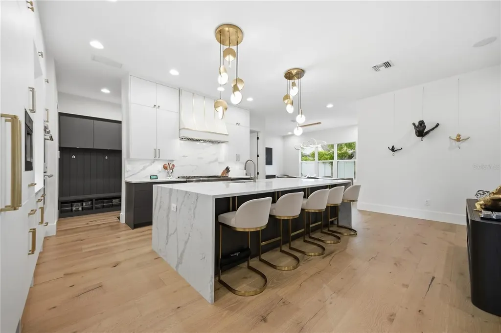 3611 W Barcelona Street Tampa FL 33629