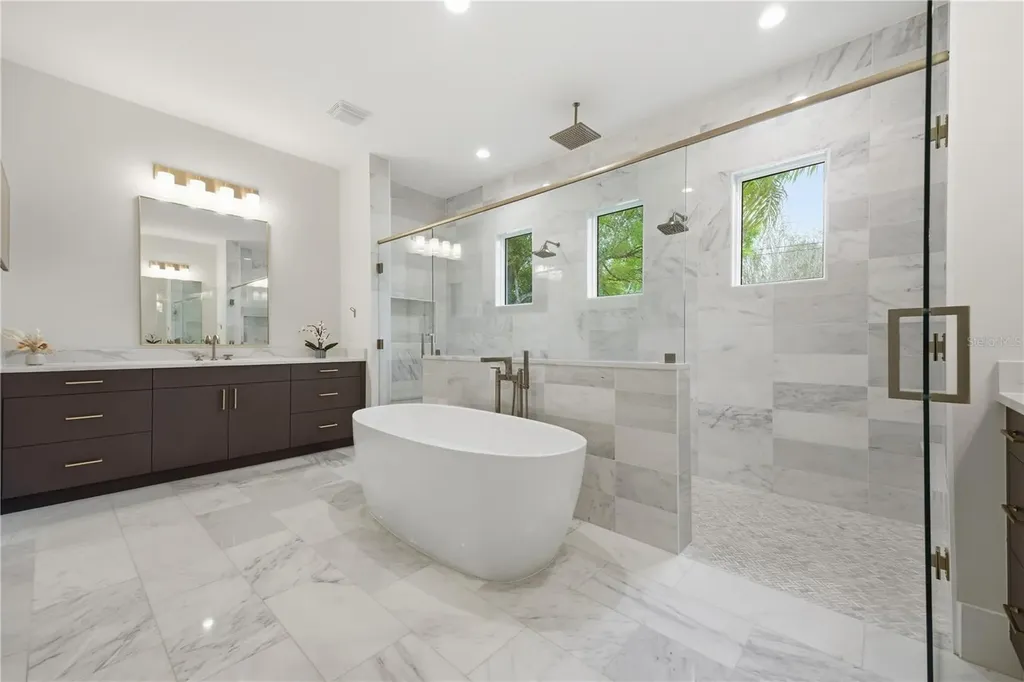 3611 W Barcelona Street Tampa FL 33629