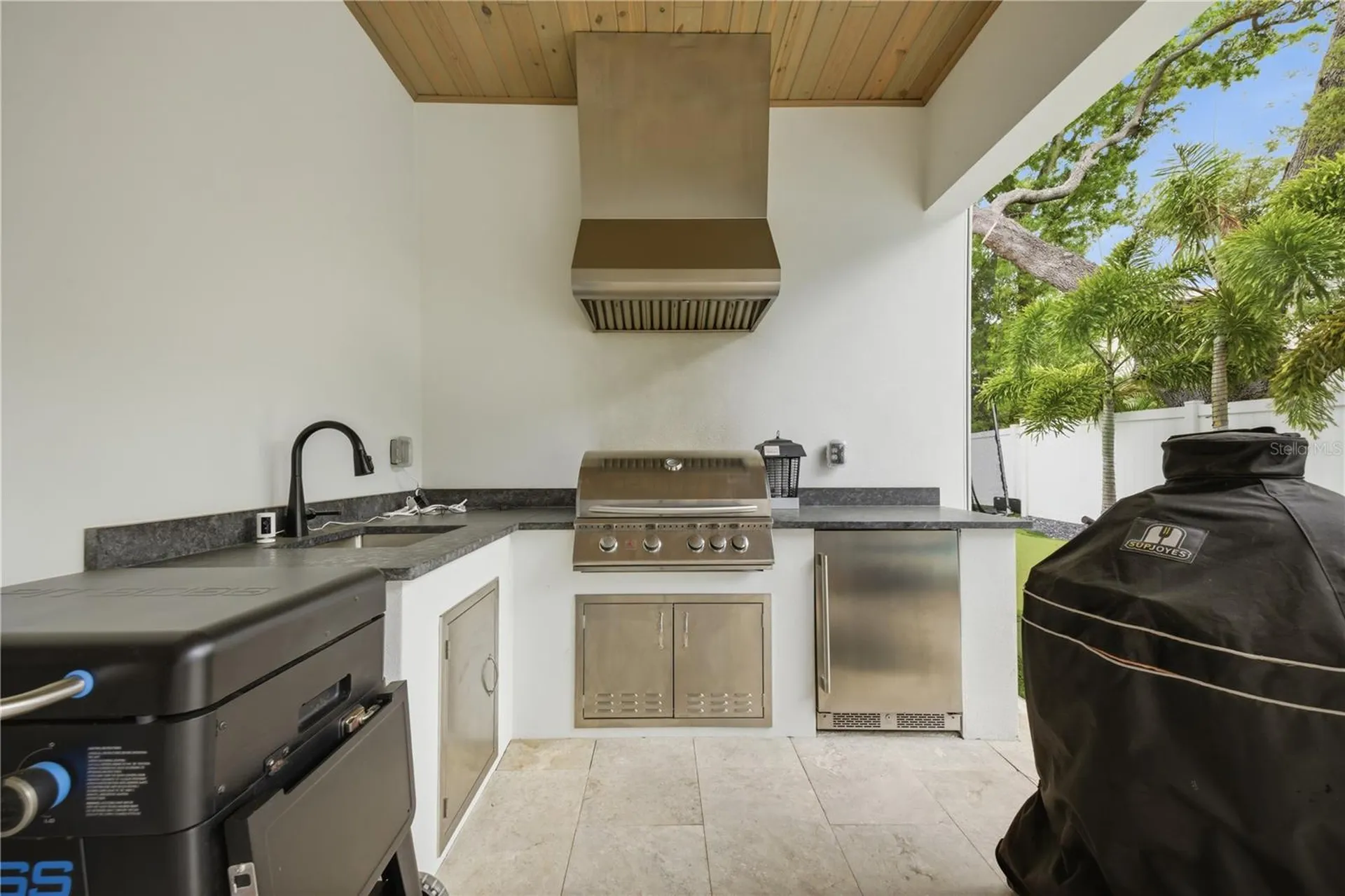 3611 W Barcelona Street Tampa FL 33629