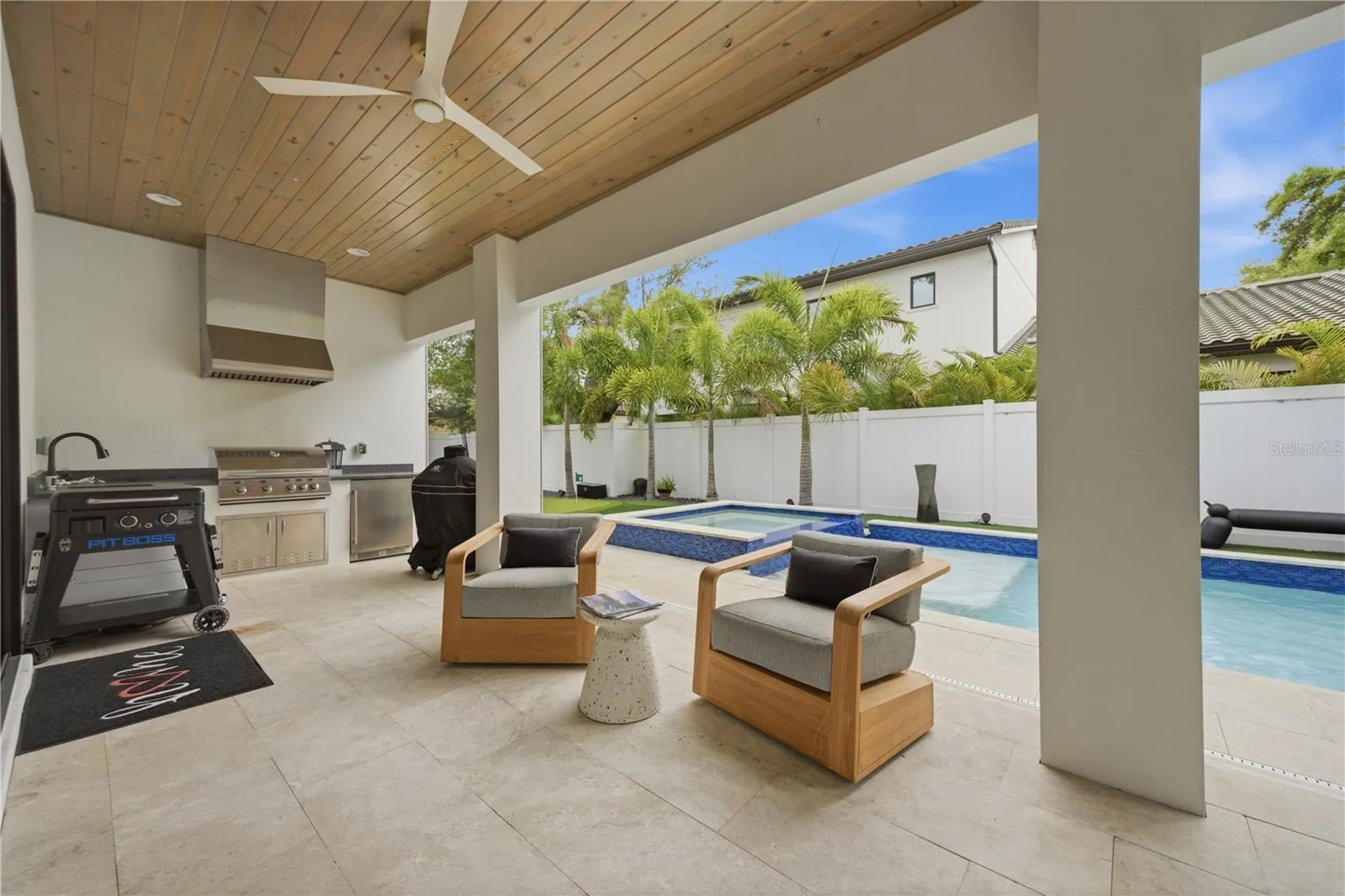 3611 W Barcelona Street Tampa FL 33629