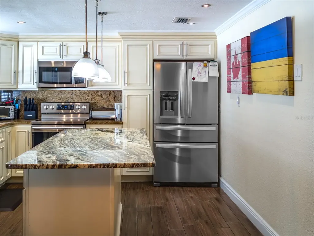 9436 Palm Avenue Port Richey FL 34668
