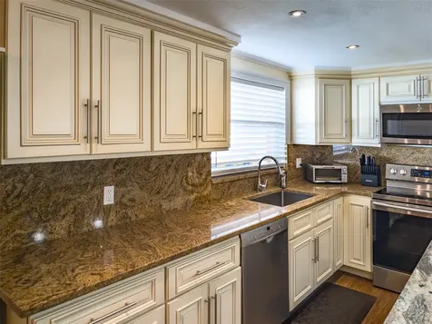 9436 Palm Avenue Port Richey FL 34668