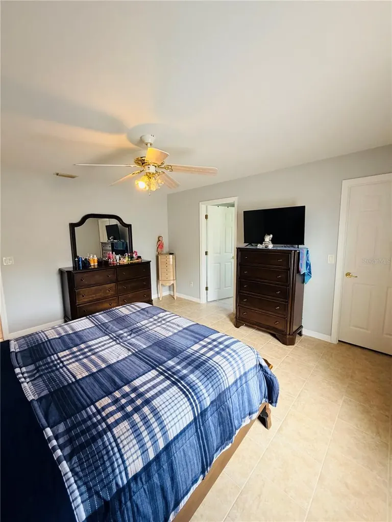 16 Pecan Drive Loop Ocala FL 34472