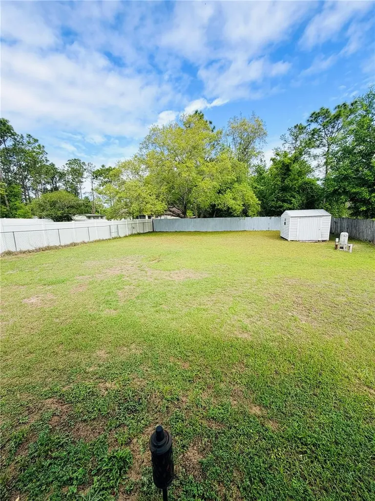 16 Pecan Drive Loop Ocala FL 34472
