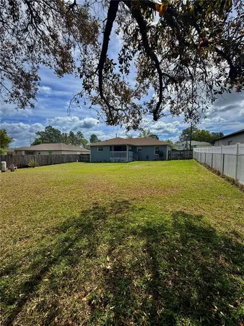 16 Pecan Drive Loop Ocala FL 34472