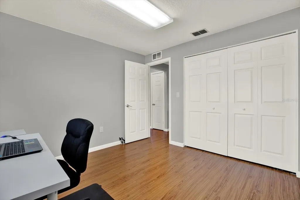 12134 96th Place Seminole FL 33772