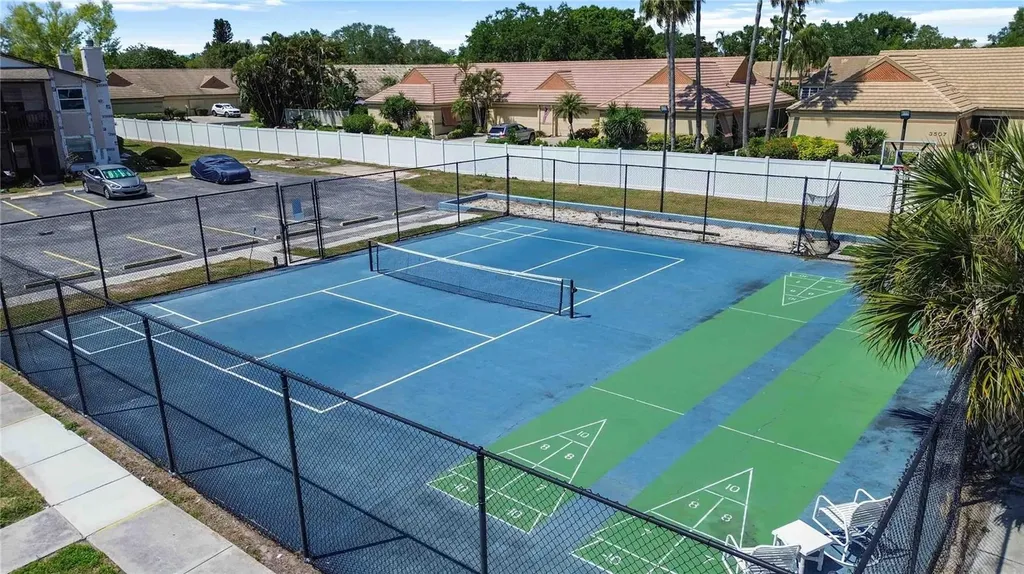 3833 59th Avenue W Bradenton FL 34210
