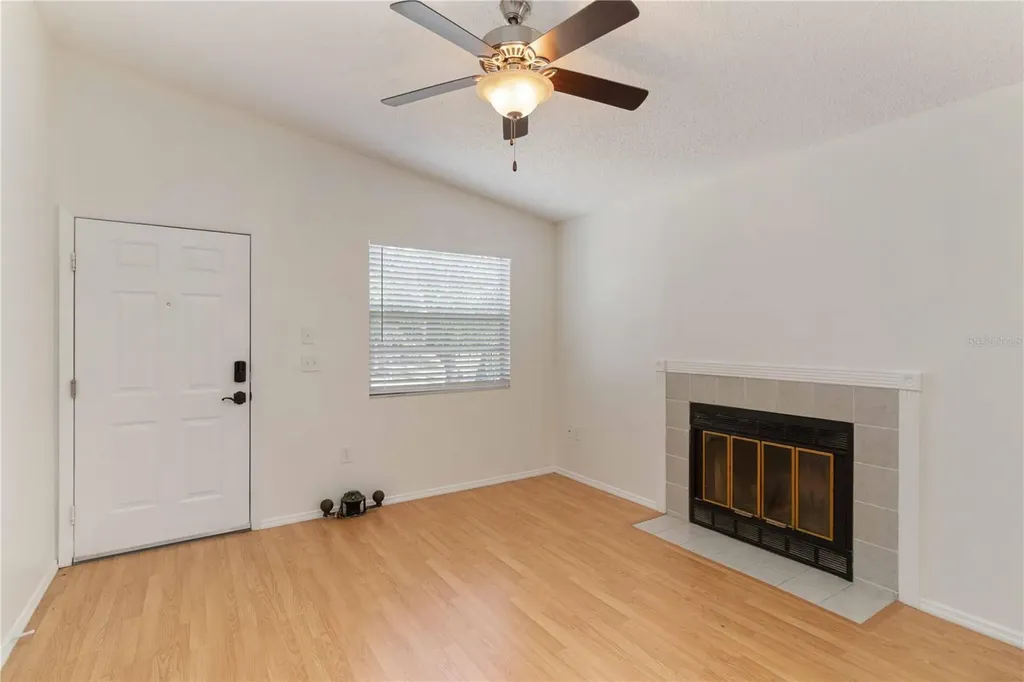 3833 59th Avenue W Bradenton FL 34210