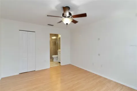 3833 59th Avenue W Bradenton FL 34210