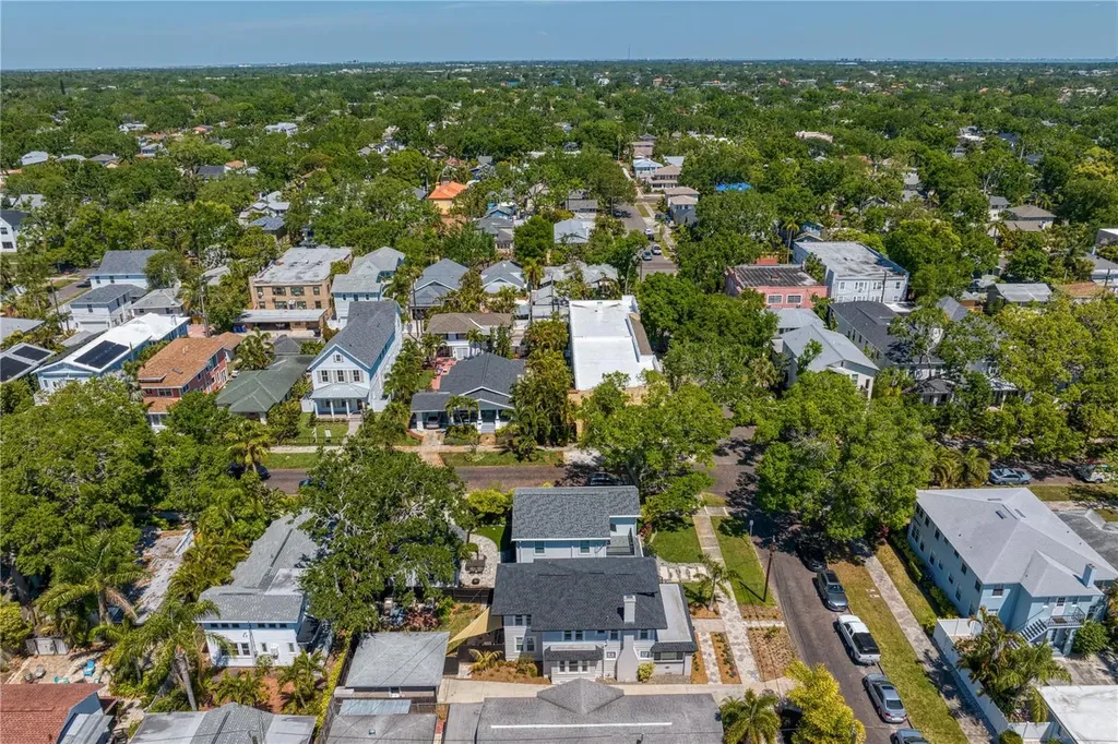 1140 Oak Street NE St Petersburg FL 33701