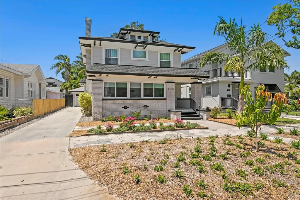 1140 Oak Street NE St Petersburg FL 33701