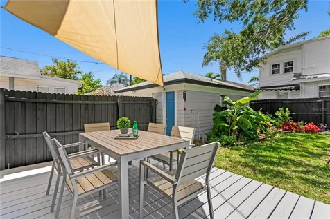 1140 Oak Street NE St Petersburg FL 33701