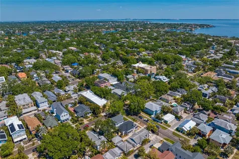 1140 Oak Street NE St Petersburg FL 33701