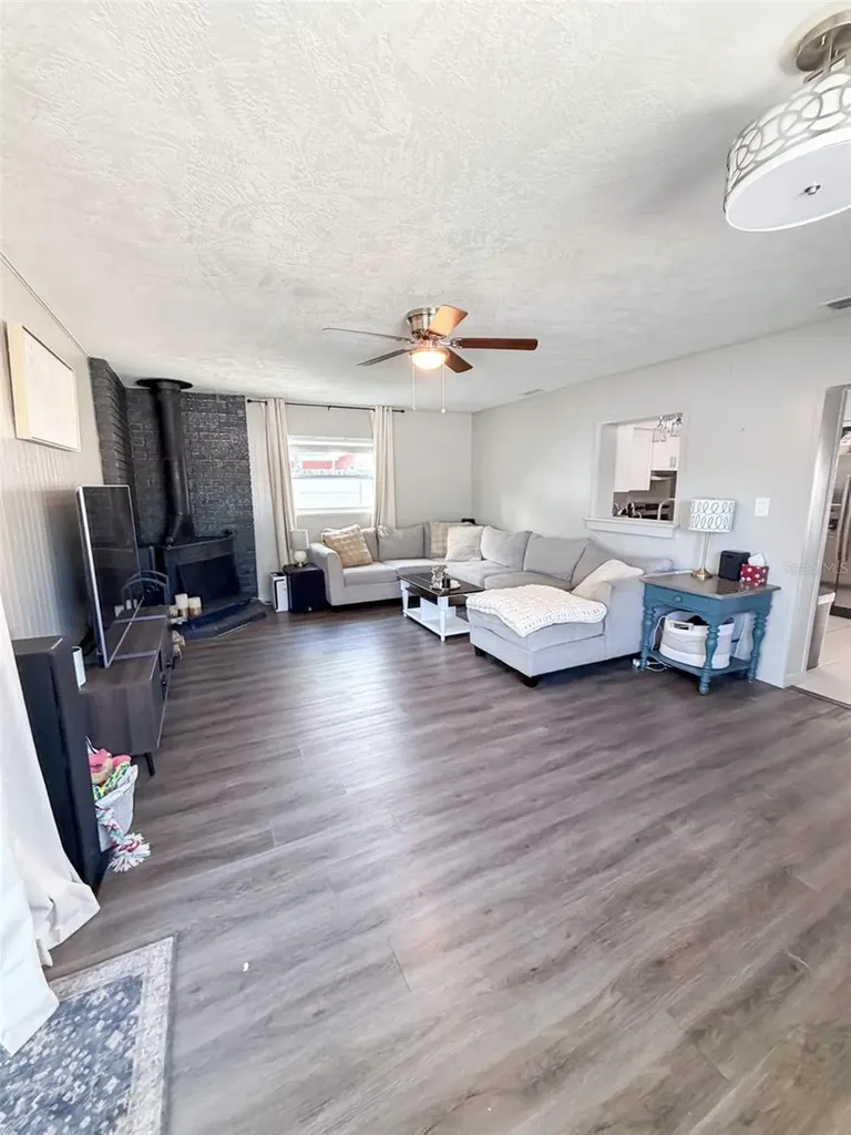 2225 Nellie Street Largo FL 33774