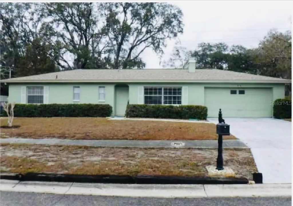 9016 Navajo Avenue Tampa FL 33637