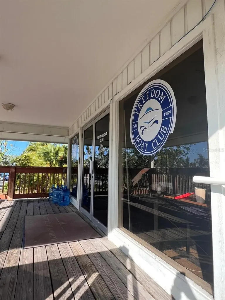 611 Destiny Drive Ruskin FL 33570
