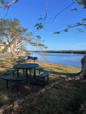 611 Destiny Drive Ruskin FL 33570