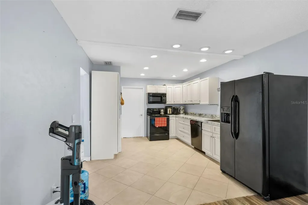 128 Euclid Avenue Seffner FL 33584