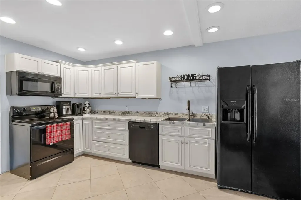 128 Euclid Avenue Seffner FL 33584