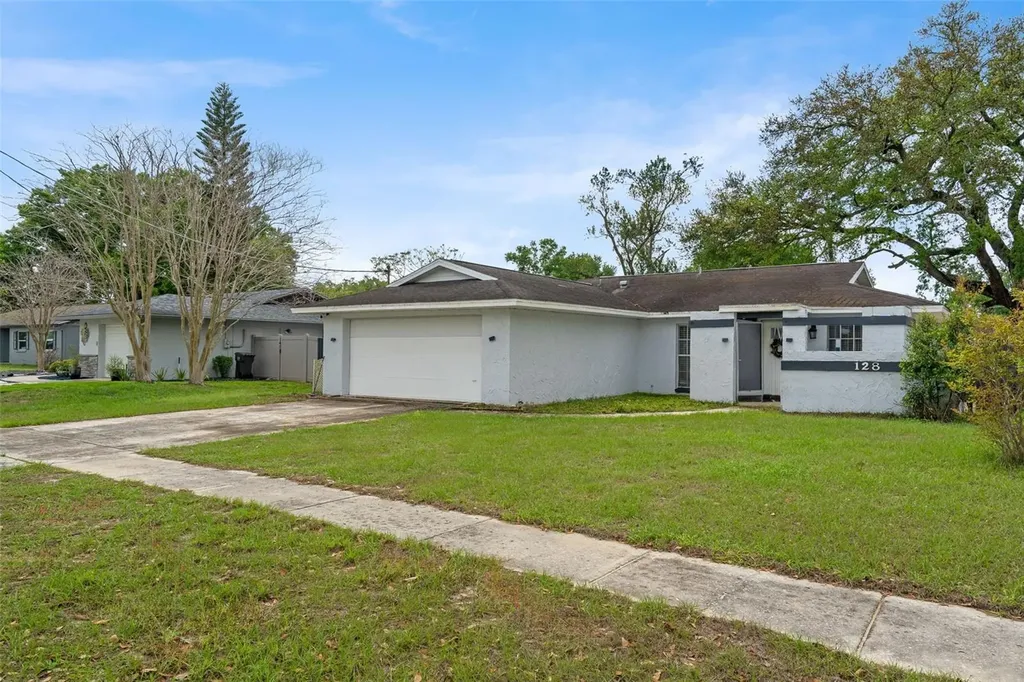 128 Euclid Avenue Seffner FL 33584