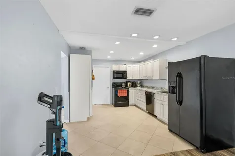 128 Euclid Avenue Seffner FL 33584
