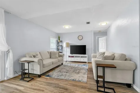 128 Euclid Avenue Seffner FL 33584