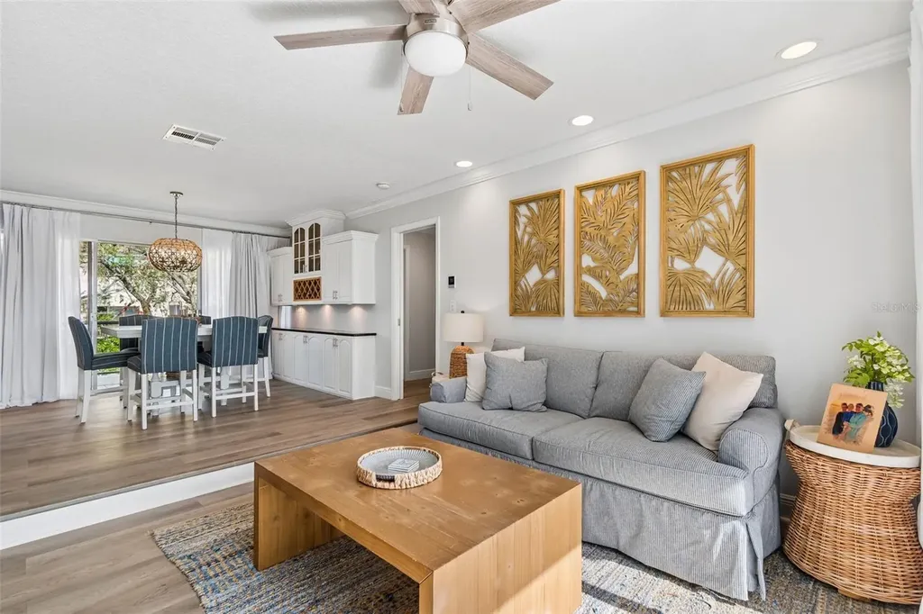 311 Island Way Clearwater Beach FL 33767