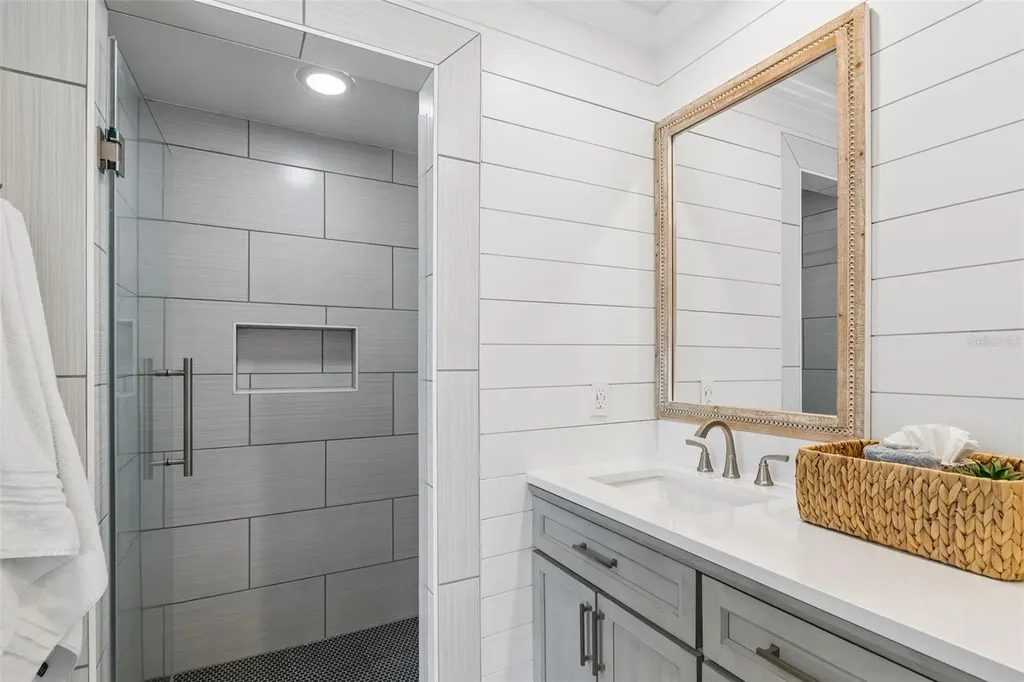 311 Island Way Clearwater Beach FL 33767