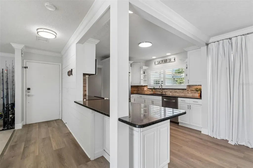 311 Island Way Clearwater Beach FL 33767