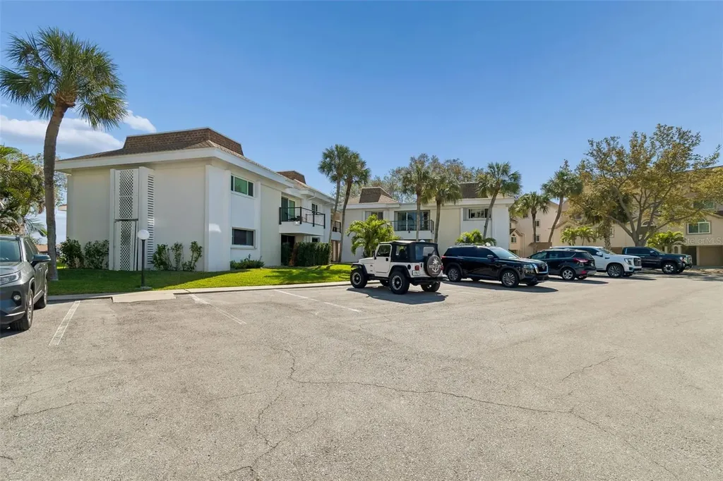 311 Island Way Clearwater Beach FL 33767