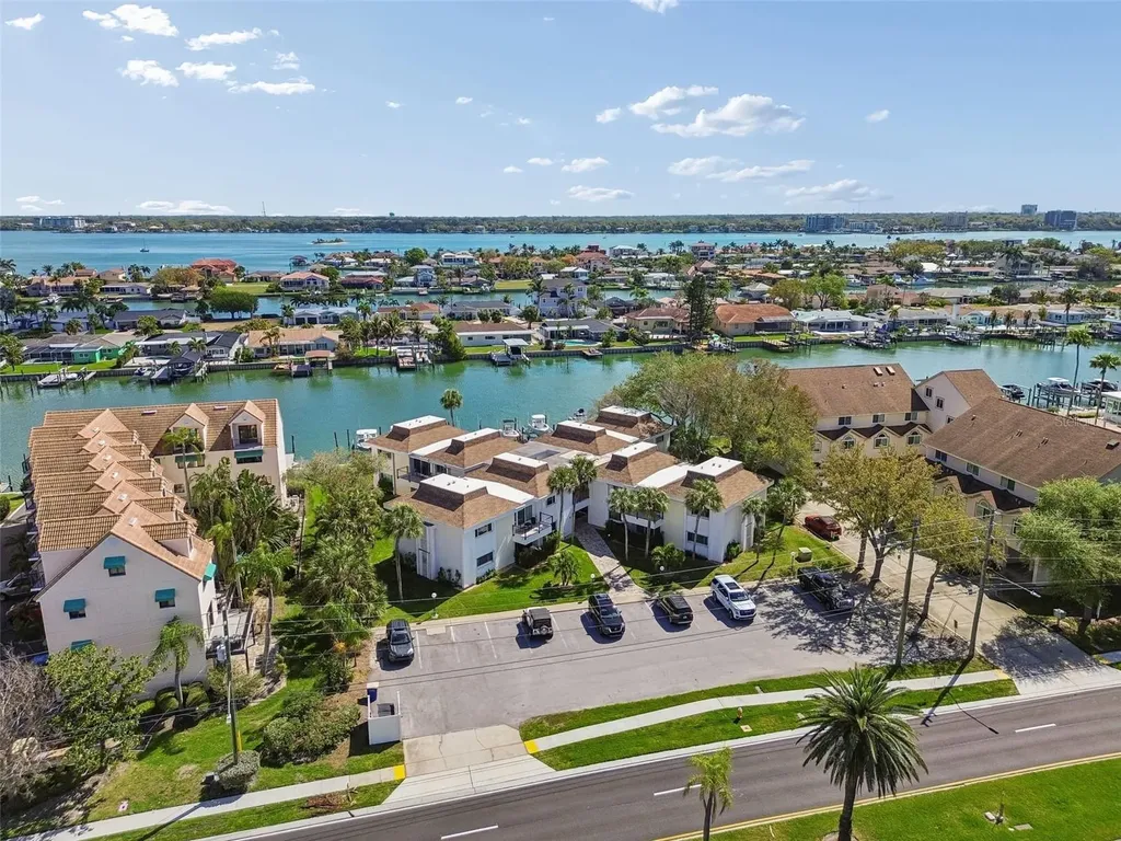 311 Island Way Clearwater Beach FL 33767