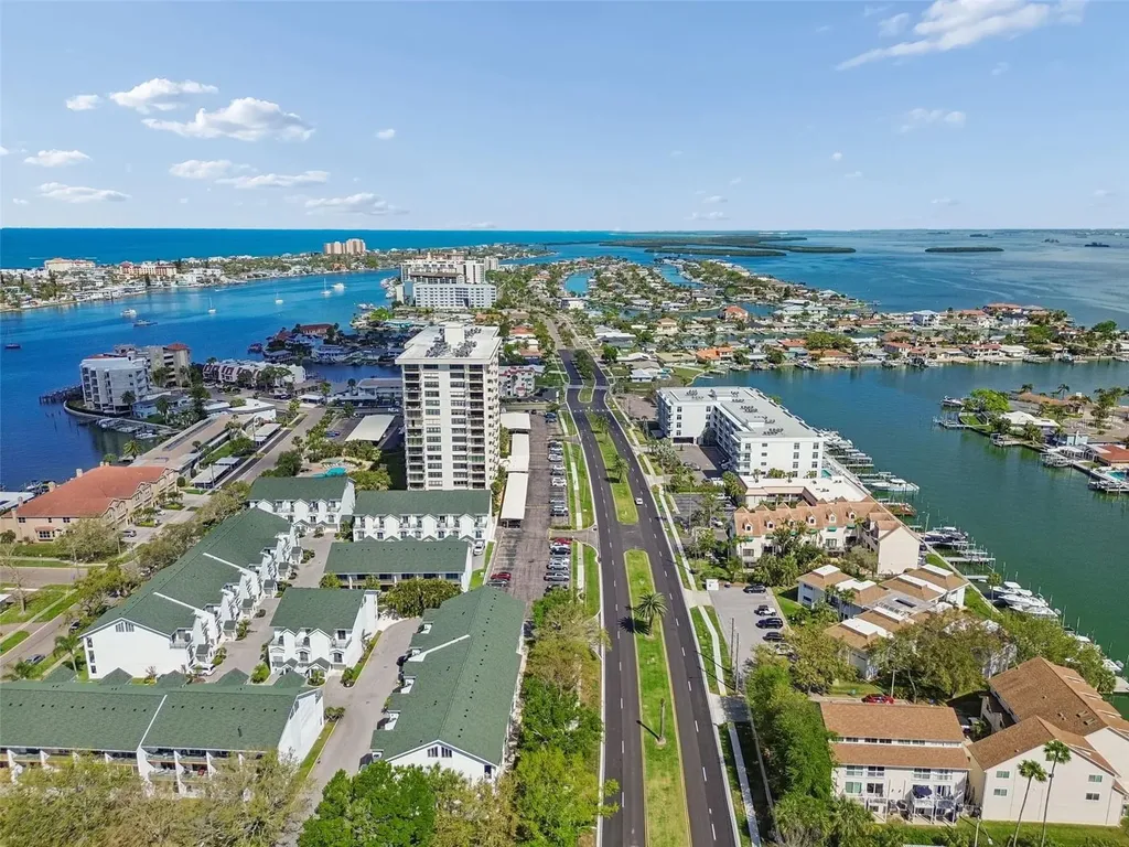 311 Island Way Clearwater Beach FL 33767
