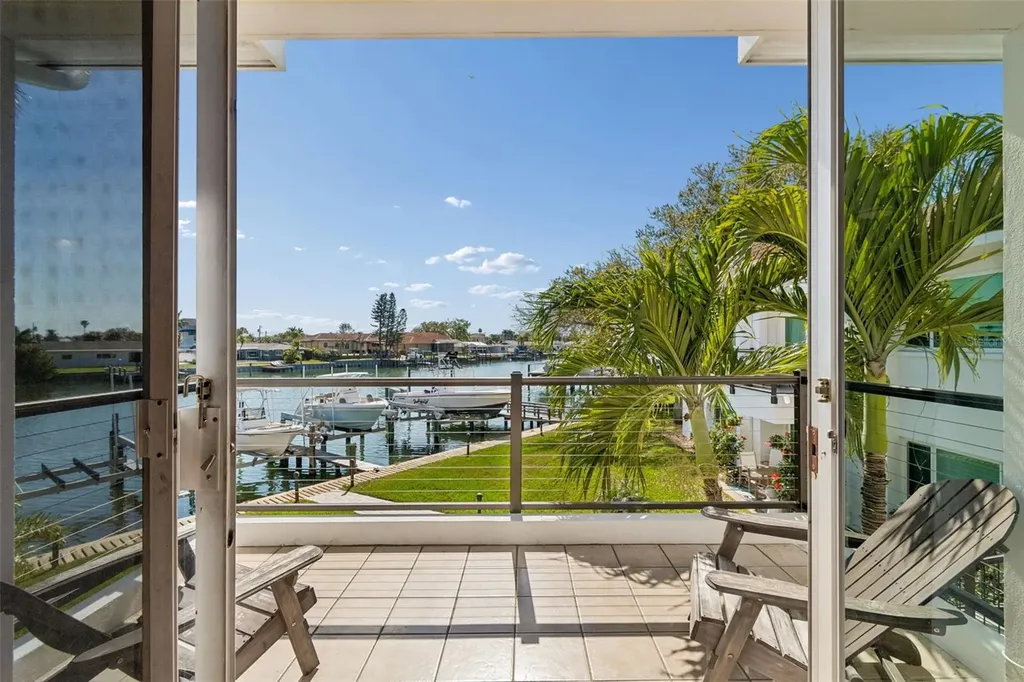 311 Island Way Clearwater Beach FL 33767